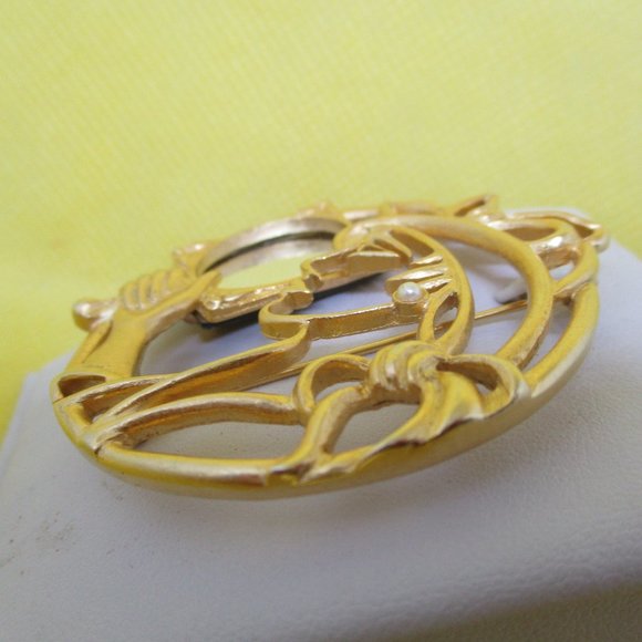 Large TONA Brooch 2 3/16 Inches Tona Womans Face Real Mirror Pearl Earrings Hat - Picture 8 of 10